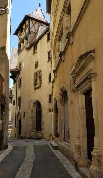 Bel Appartement, 2 Chambres, Centre Thiers